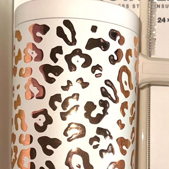 *Customizable* Hydrapeak Voyager 40oz Tumbler Ivory Leopard Boxed Set *ARTISAN* - Picture 4 of 7